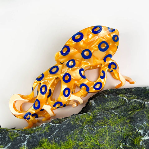 Blue Ringed Octopus Claw Clip