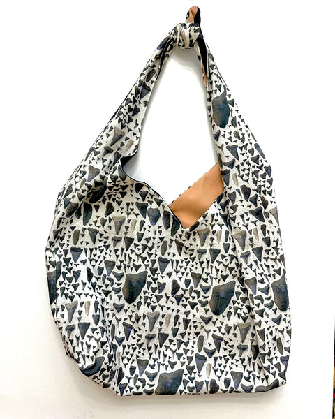 The Blank Canvas Market Bag-Shark Tooth Print