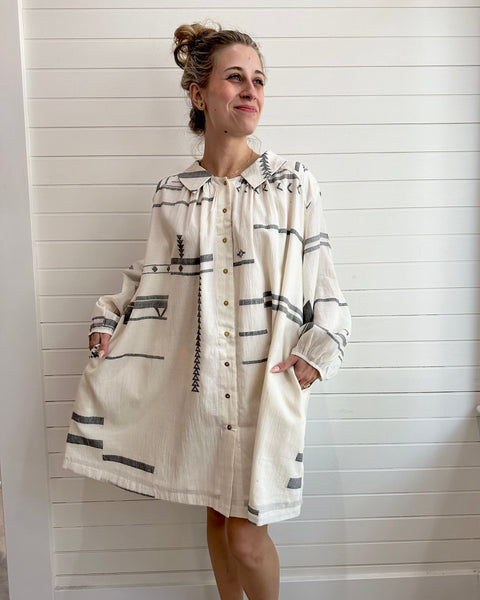 World of Crow Abstract oversized Shirt Dress