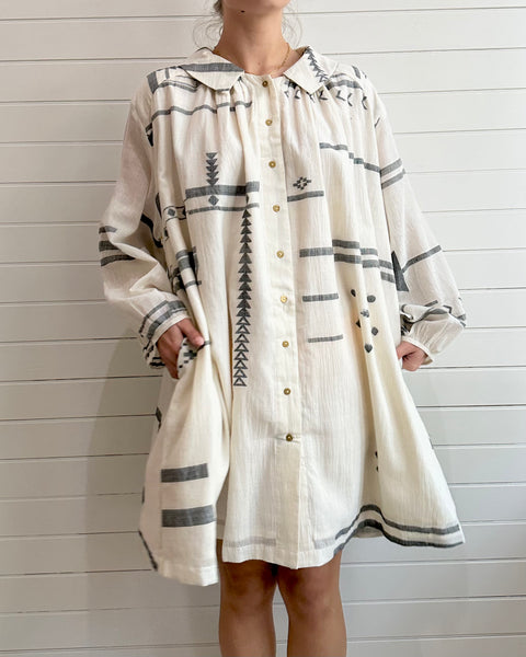 World of Crow Abstract oversized Shirt Dress