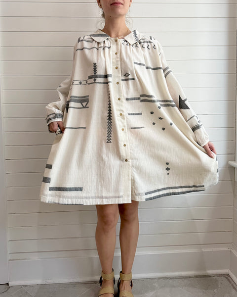 World of Crow Abstract oversized Shirt Dress