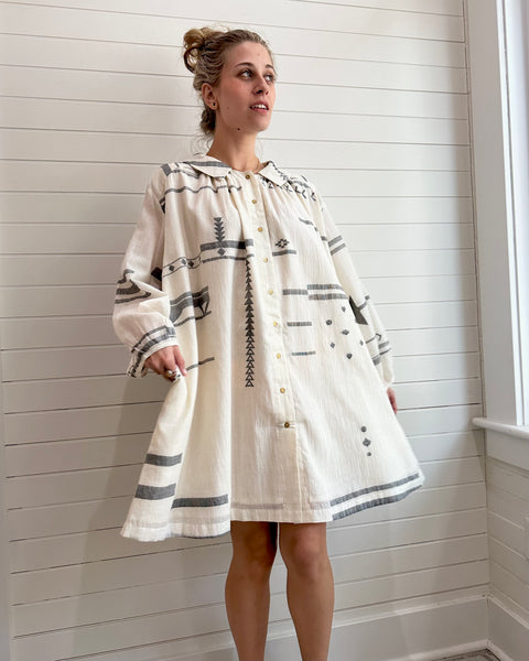World of Crow Abstract oversized Shirt Dress