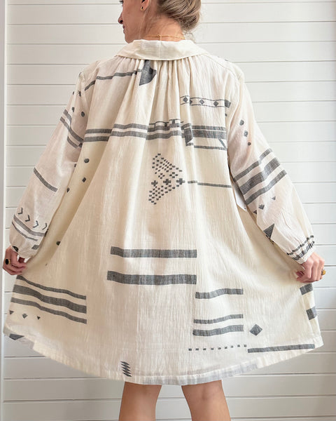 World of Crow Abstract oversized Shirt Dress