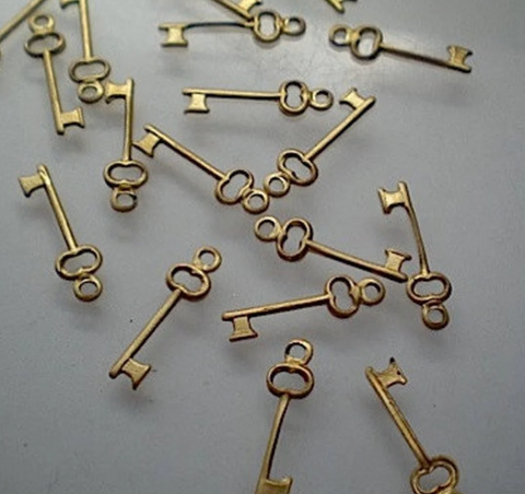 Skeleton Key Charm