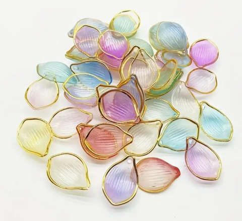 Assorted Color Leaf Charm