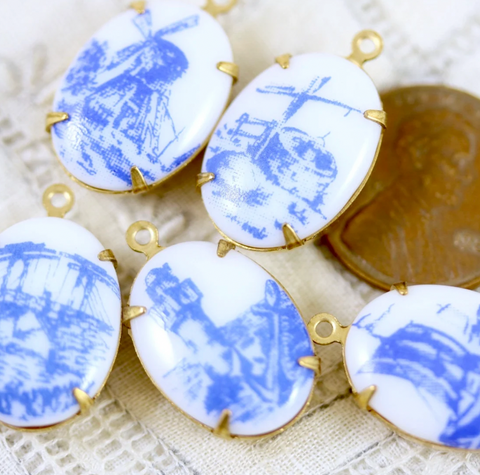 Vintage Blue/Porcelain Pendant cameo Charm