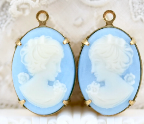 Vintage Blue Cameo Charm