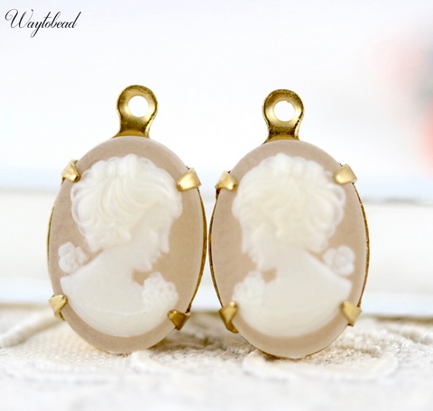 Transparent Beige Cameo Charm