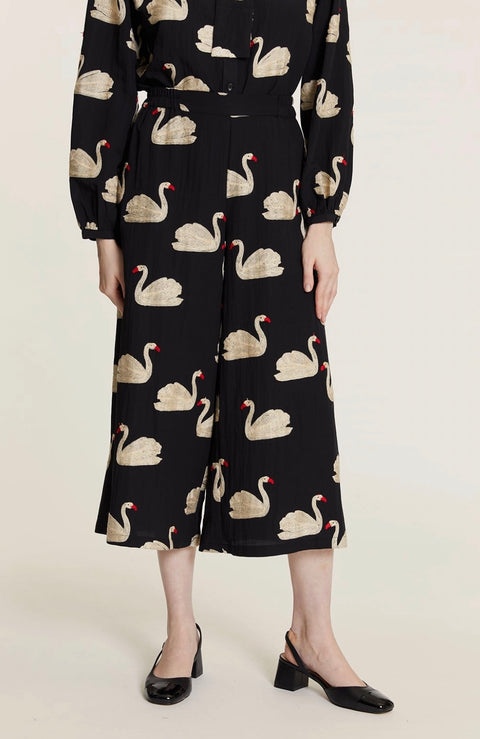 Swan Embroidery Culottes Pants
