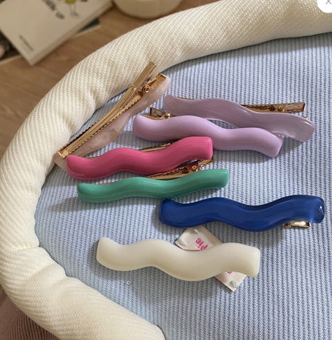 Candy Color Wavy Duckbill Clip- options