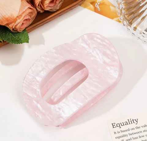 Lay-Flat Hair Claw Clip -options