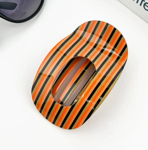 Lay-Flat Hair Claw Clip -options