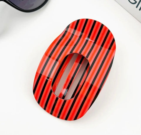 Lay-Flat Hair Claw Clip -options