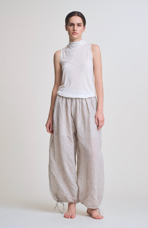 Pleated Waist Balloon Pants