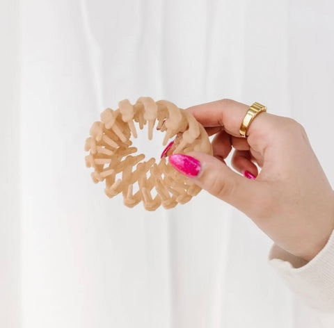 Light Brown Bird Nest Expanding Hair Claw