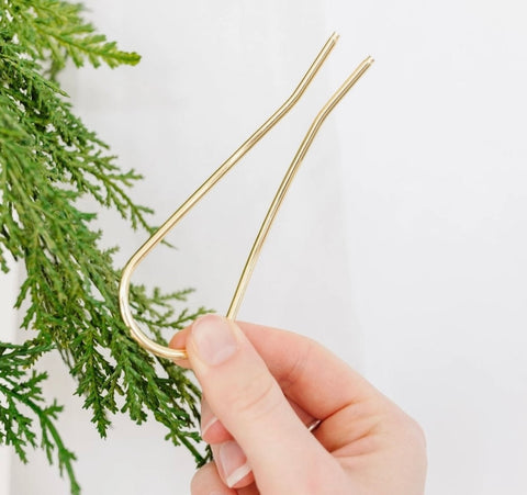 Simple Gold U-Shape Pin