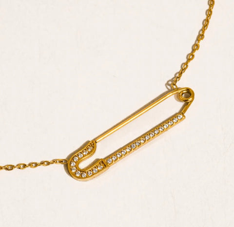 Lyselle Gold Dainty Bar Necklace