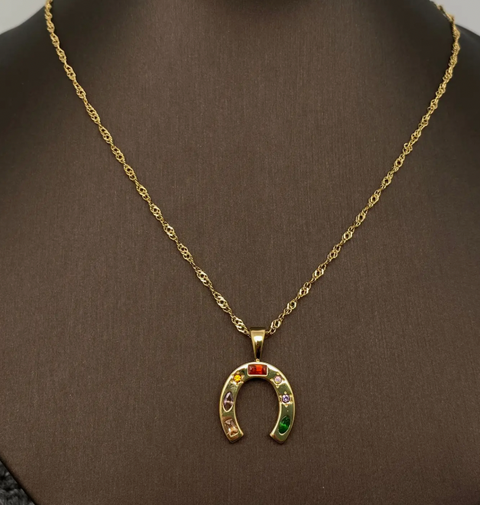 Inlaid Cz 18K Golden Ss Horseshoe Shape Charm Necklace