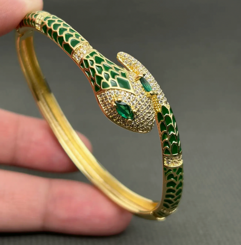Green Enamel Rhinestone 18K Gold Plated Snake Bangle