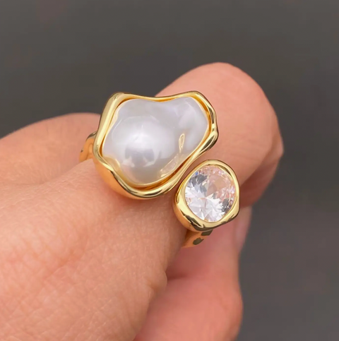 Sparkling Zircon & Pearl Ring