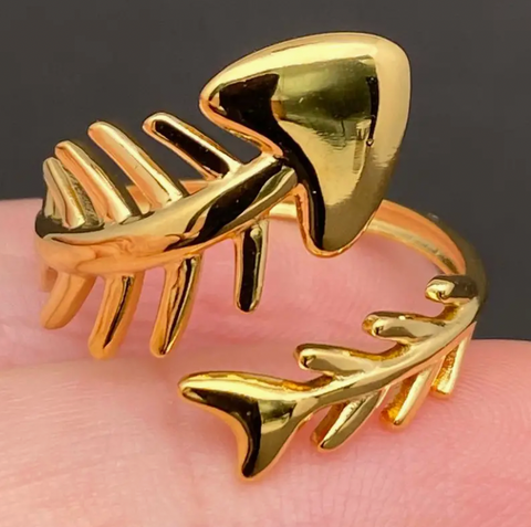 Fishbone Ring