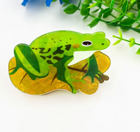 Green Frog Hair Claw Clip