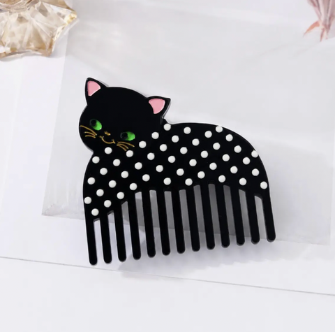 Classic Polka Dot Cat Comb