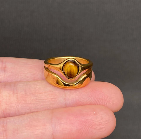 Stone & Shell Inlaid 18K Gold Plated Ring