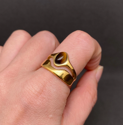 Stone & Shell Inlaid 18K Gold Plated Ring
