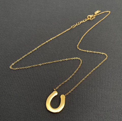 Zircon Inlaid Horseshoe 18K Gold Plated Necklace