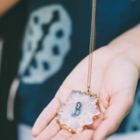 Crafts & Love Unique geode necklace