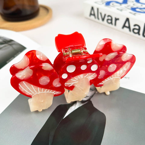 Mushroom bunch Claw Clip