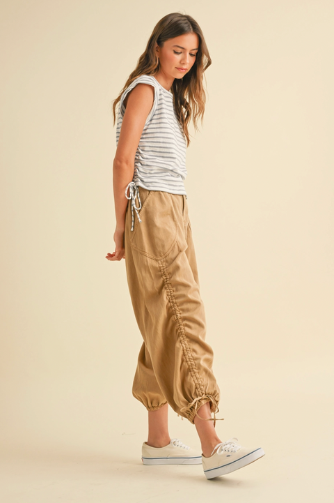 Drawstring detail Pants