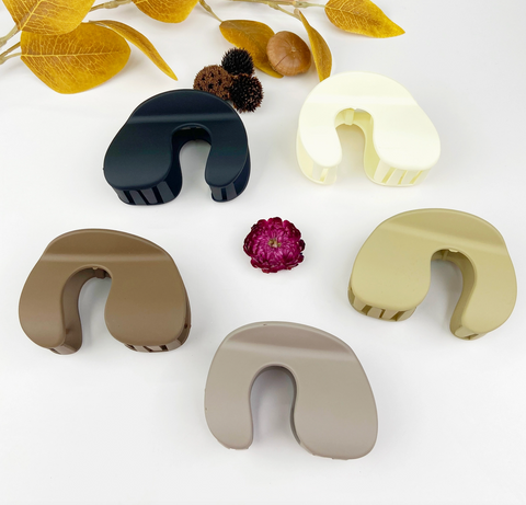 Frosted Simple C-Shaped Hair Claw Clip