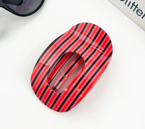 Lay-Flat Hair Claw Clip -options