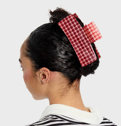 Jumbo Box Claw in Red Plaid