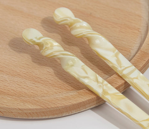 Simple Marbled Hair Pin -options
