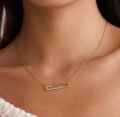 Lyselle Gold Dainty Bar Necklace