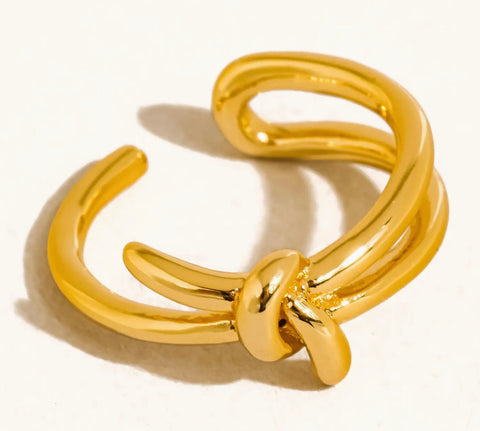 Virelle 18K Gold Vintage Knot Ring