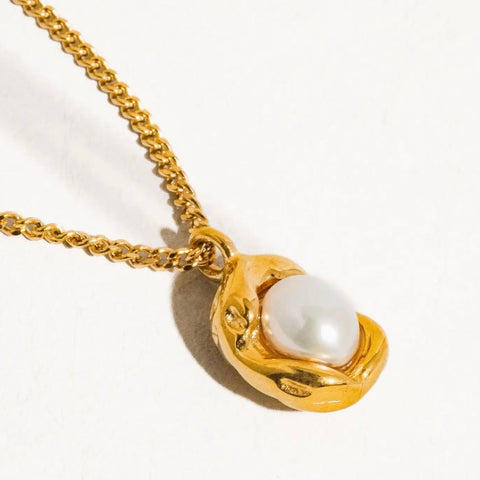 Zakai Non-Tarnish Natural Pearl Round Necklace
