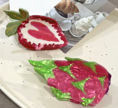 Fun Strawberry Hair Claw -options