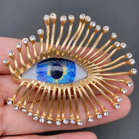 Rhinestone Inlaid Big Eye Brooch