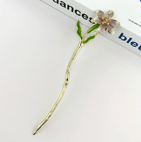 Lily Hairpin