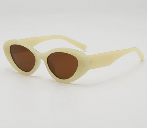 Small Frame Cat-Eye Sunglasses