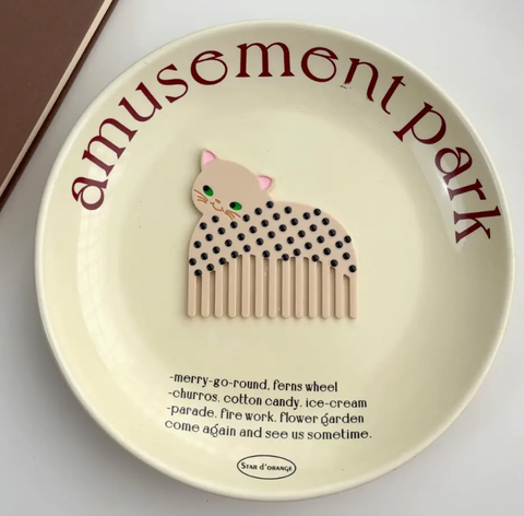 Classic Polka Dot Cat Comb