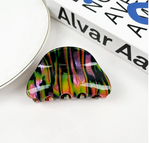 Semicircular Striped Hair Clip