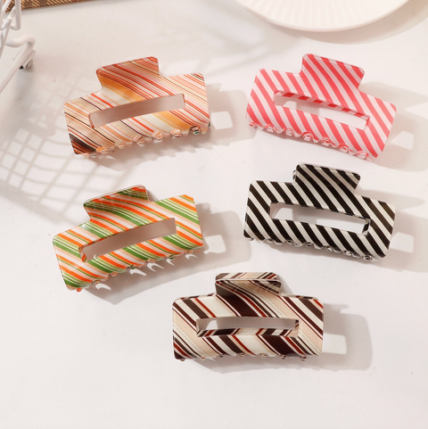 Retro Colorblock Diagonal Stripe Hair Claw Clip