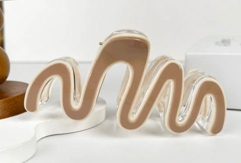 Squiggle Wavy Claw Clip